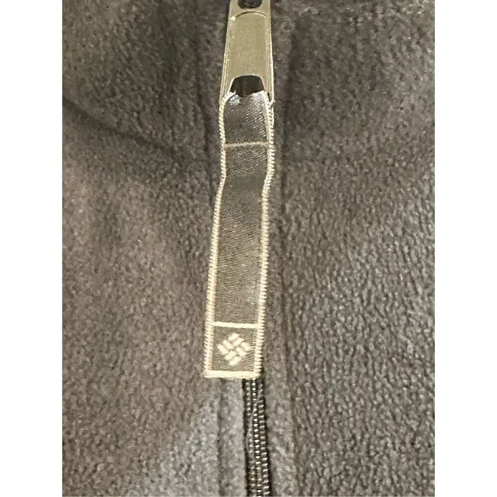 Columbia size L men’s Cathedral Peak vest - charcoal gray